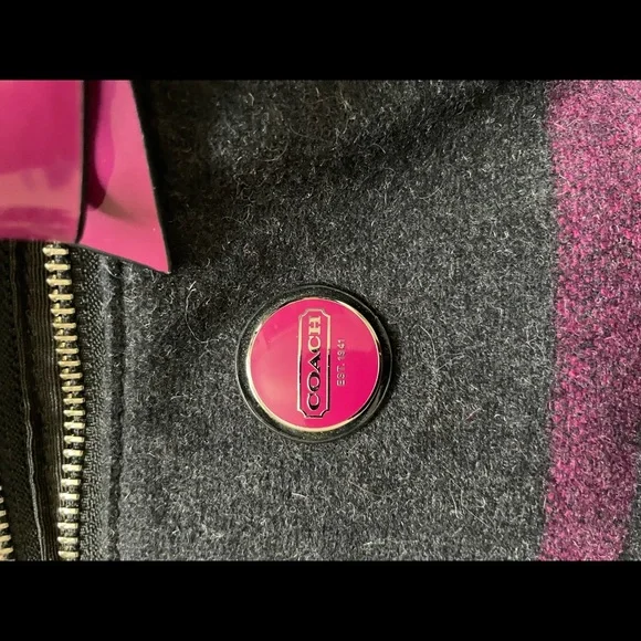 Coach Bag - Picture 3 of 4